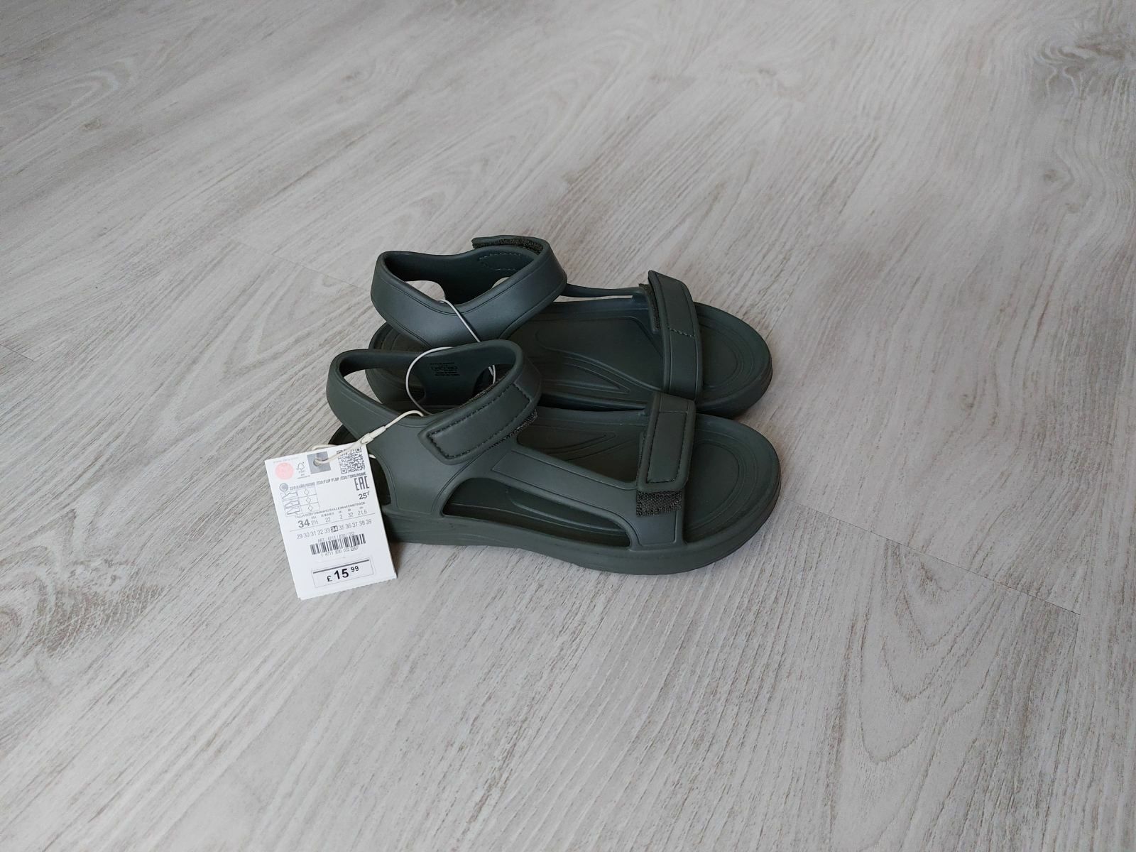 Босоножки,сандалі,босоніжки Zara, Teva 31,34p.