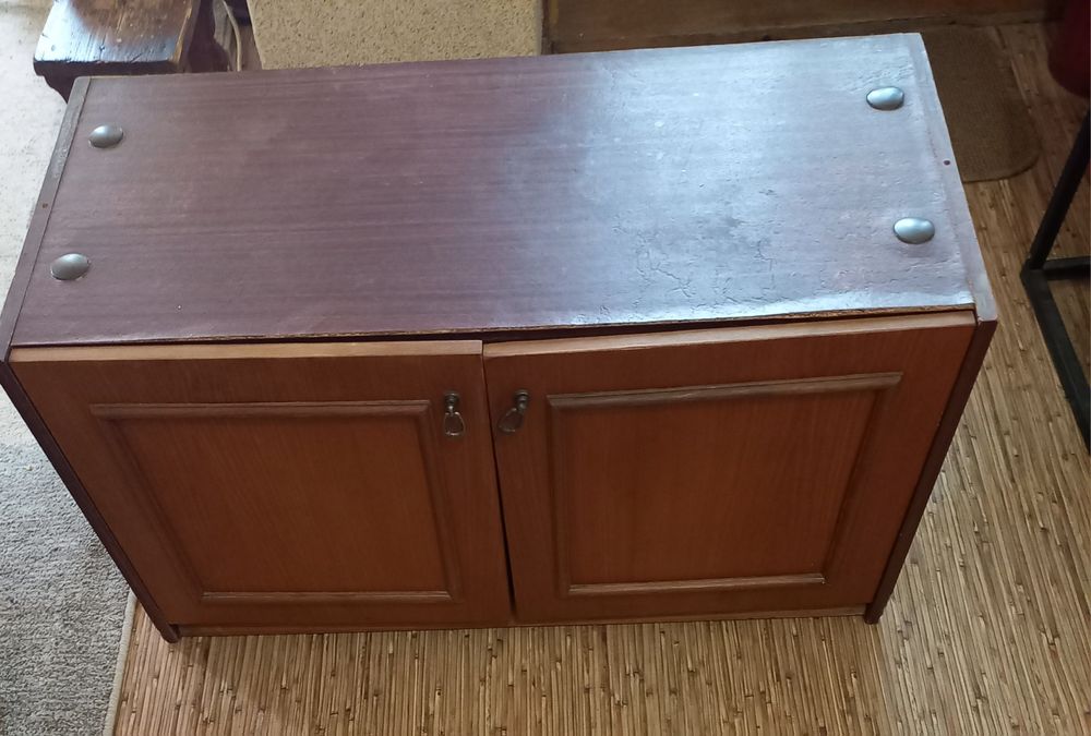 Тумба під телевізор