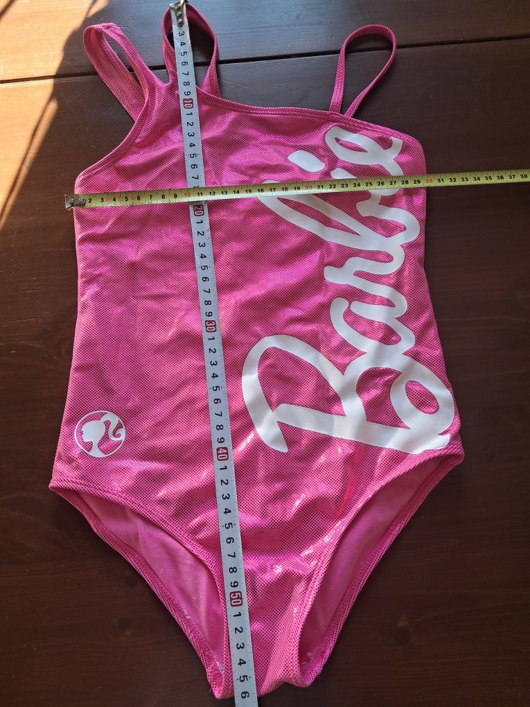 Kostium jednoczęściowy Barbie roz. 140 metalizowany różowy