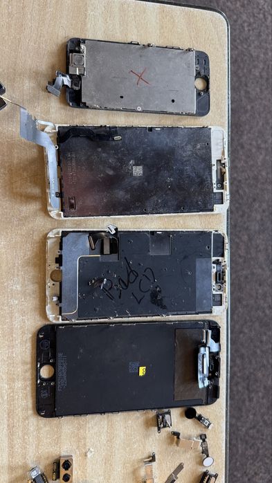 Айфони б/У і запчастини до них