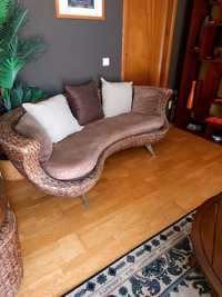 Sofa indonésio com almofados