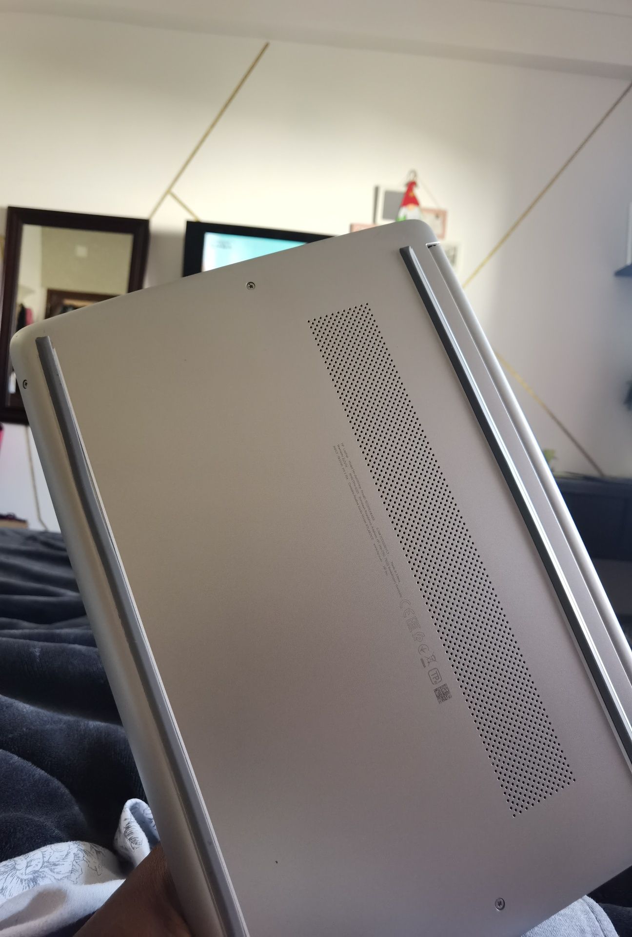 Laptop HP com Processador Intel Celeron N4000