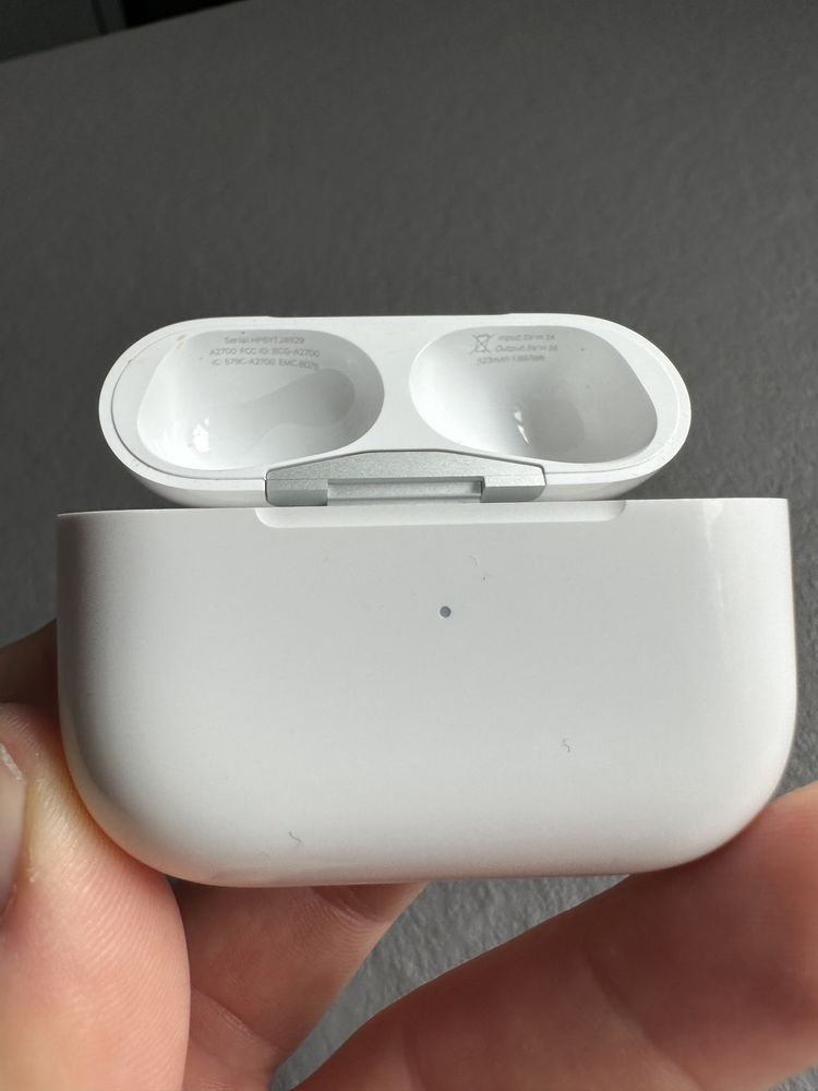 Кейс Apple Airpods Pro 2 A2700 для навушників ОРИГІНАЛ кейс