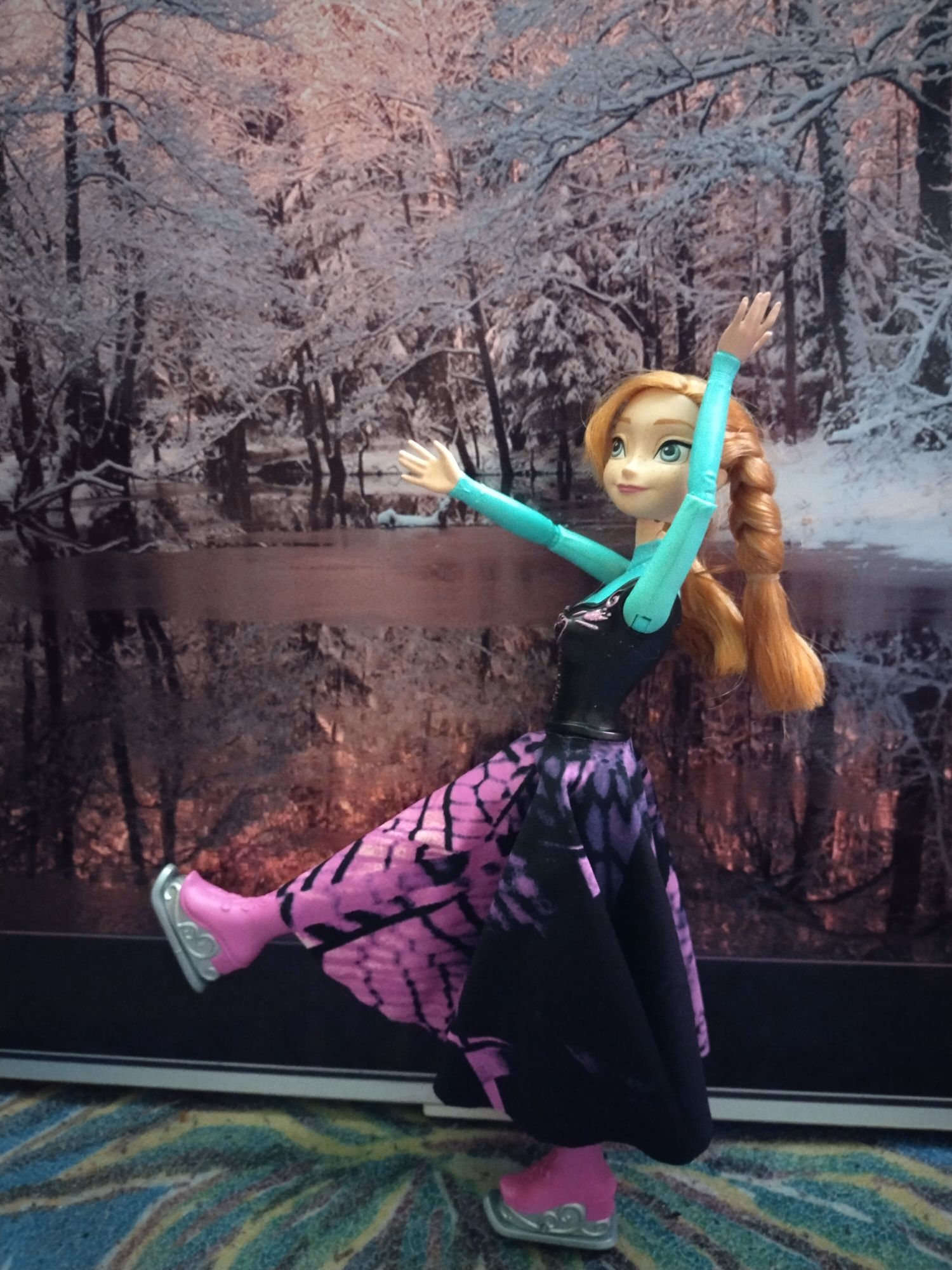 Кукла  Анна на коньках,Барби