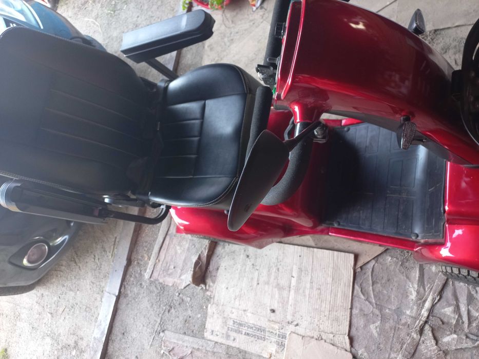 Електроскутер для людей із інвалідністю та похилого віку