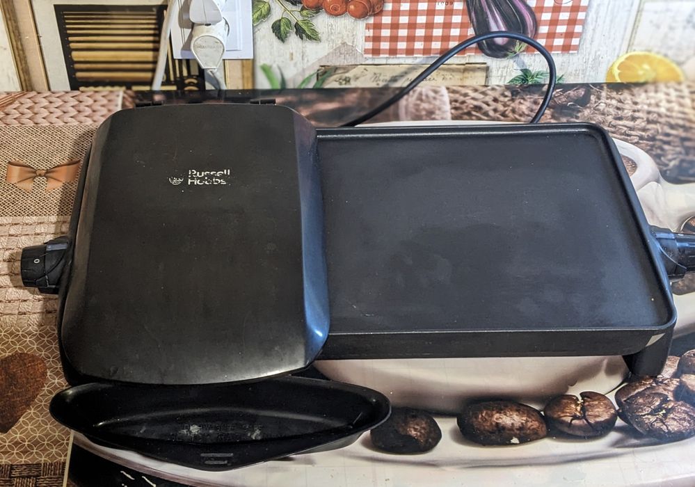 Гриль-барбекю Russell Hobbs 18603-56