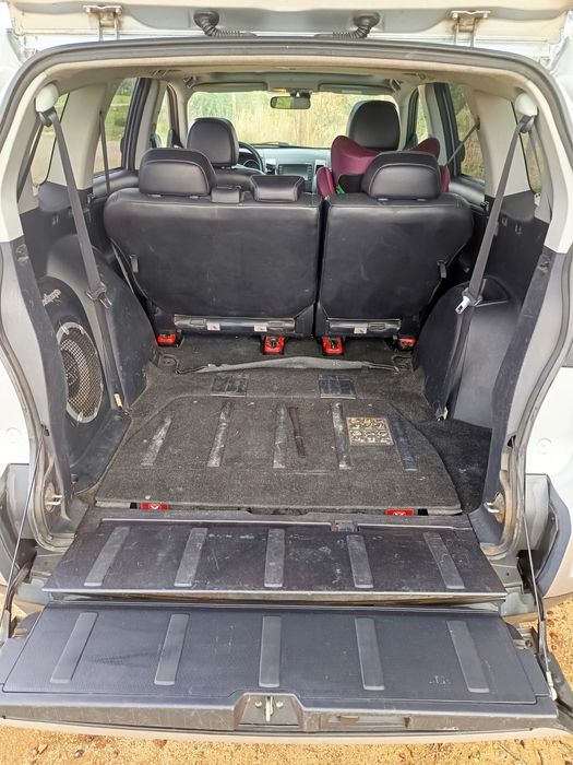 Mitsubishi Outlander - 7 Lugares