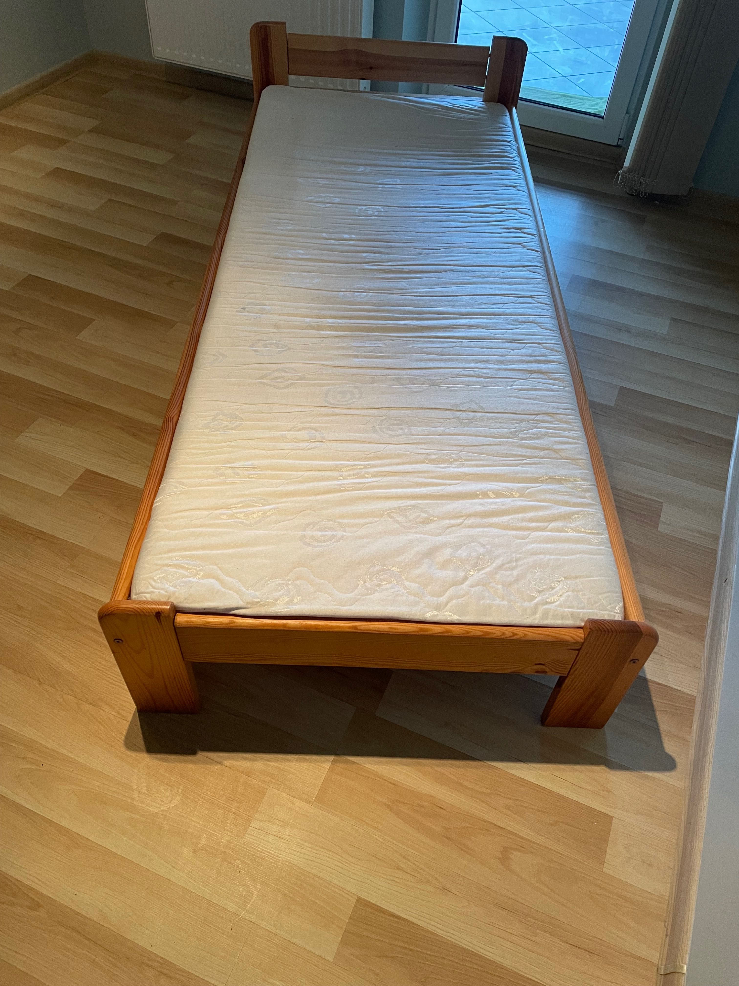 Łóżko sosnowe z materacem 80 x 200 bdb