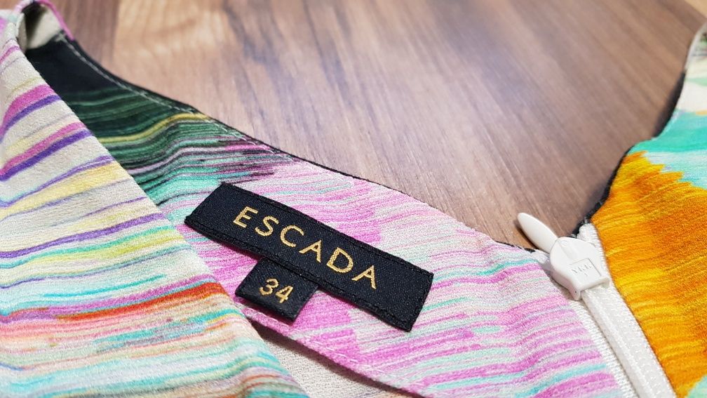 Платье трикотажное, бренд ESCADA