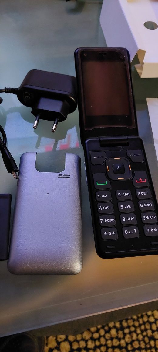 Telefon komórkowy dla seniora Neva link od Orange bez simlocka jak now