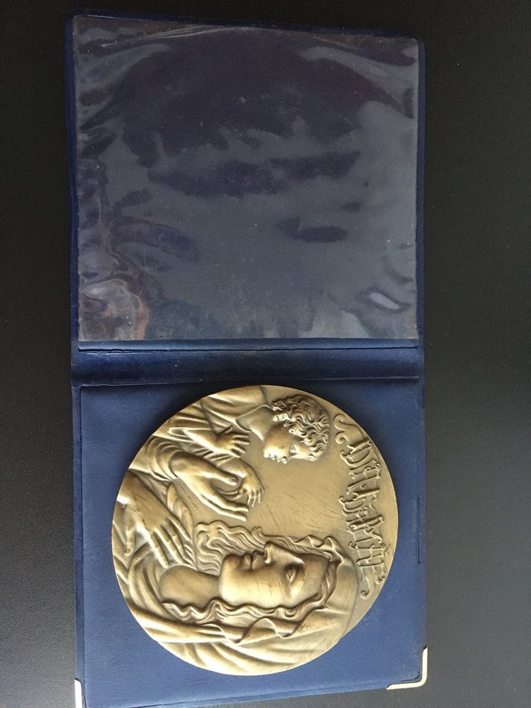 Medalhão comemorativo Dia da Mãe