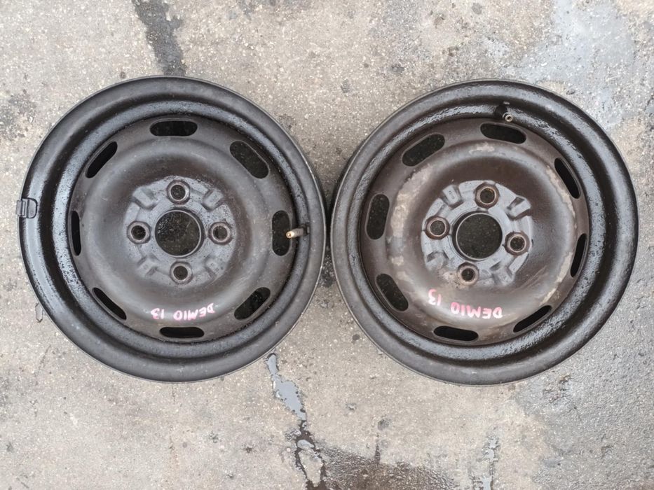 Felga Mazda Demio R13 Felga stalowa 121 Mazda 323