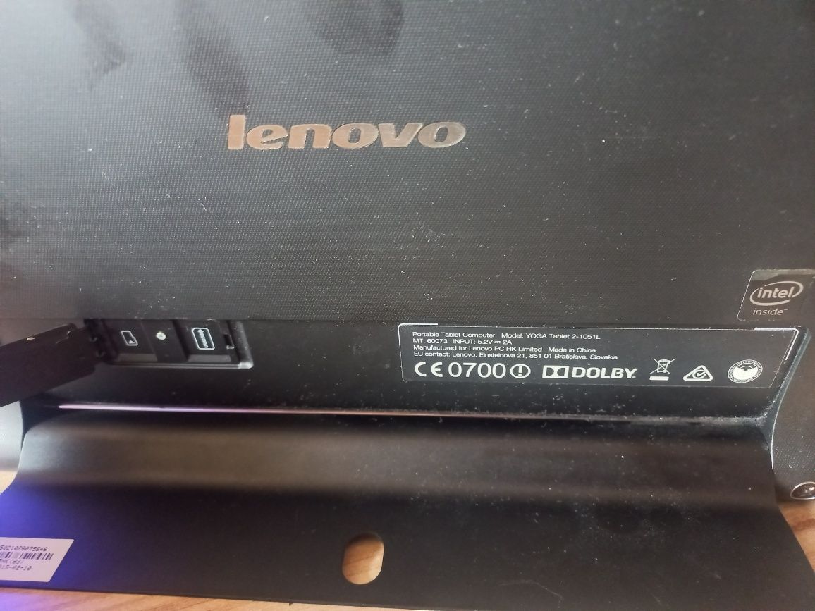 Tablet Lenowo Yoga 2 1051 L z Windows
