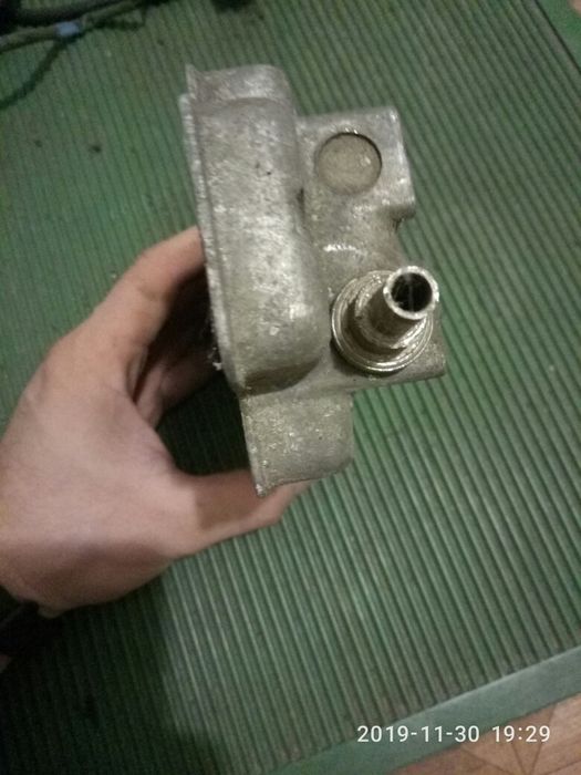 Крышка выхлопных газов блока двигателя ВИХРЬ 30