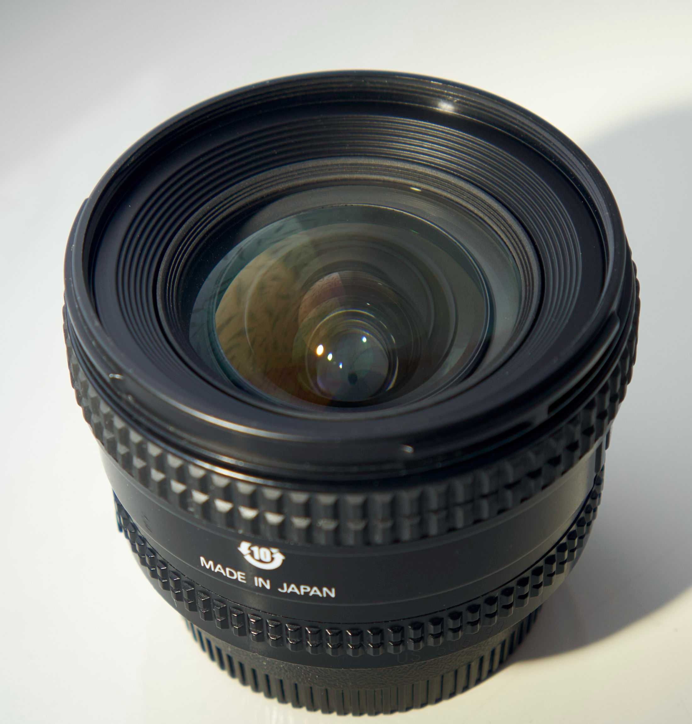 Nikon AF Nikkor 20mm 2.8D