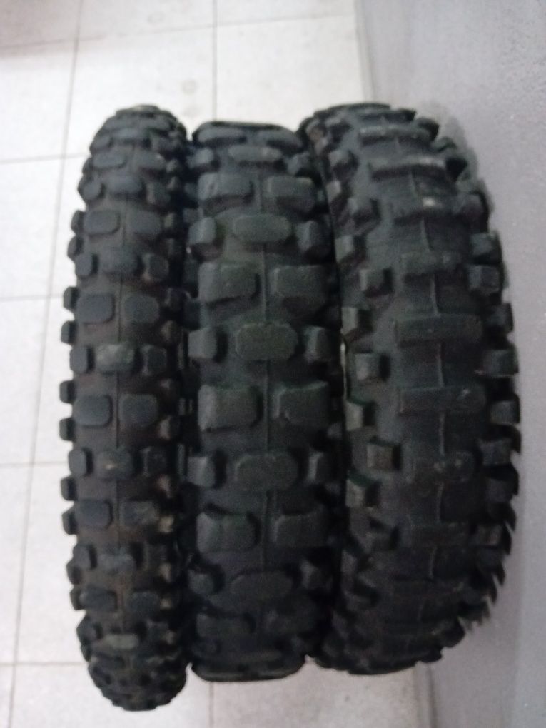 Pneus enduro usados