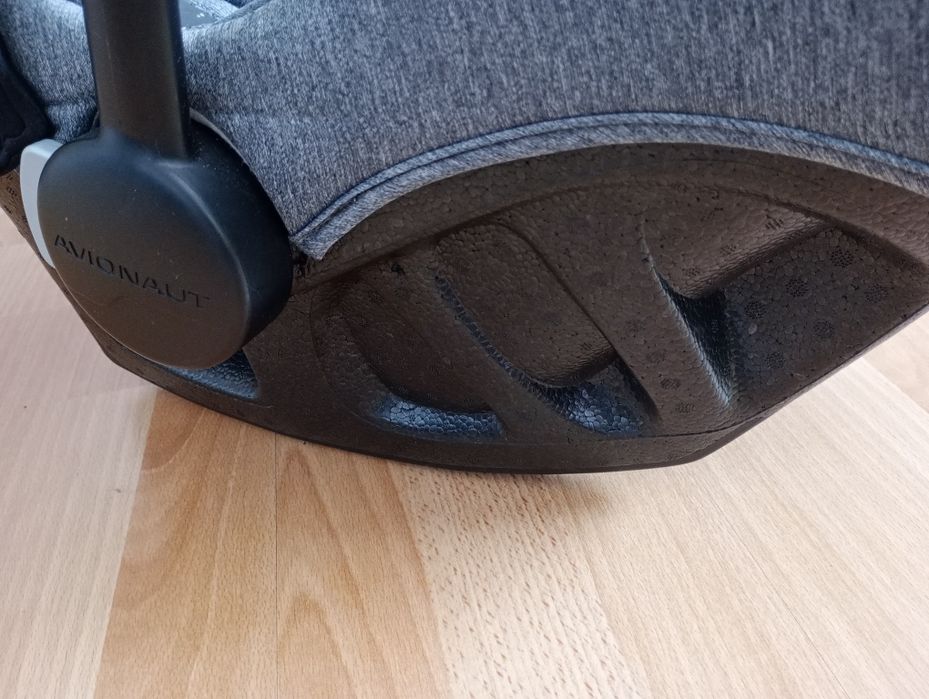 Avionaut pixel fotelik nosidełko