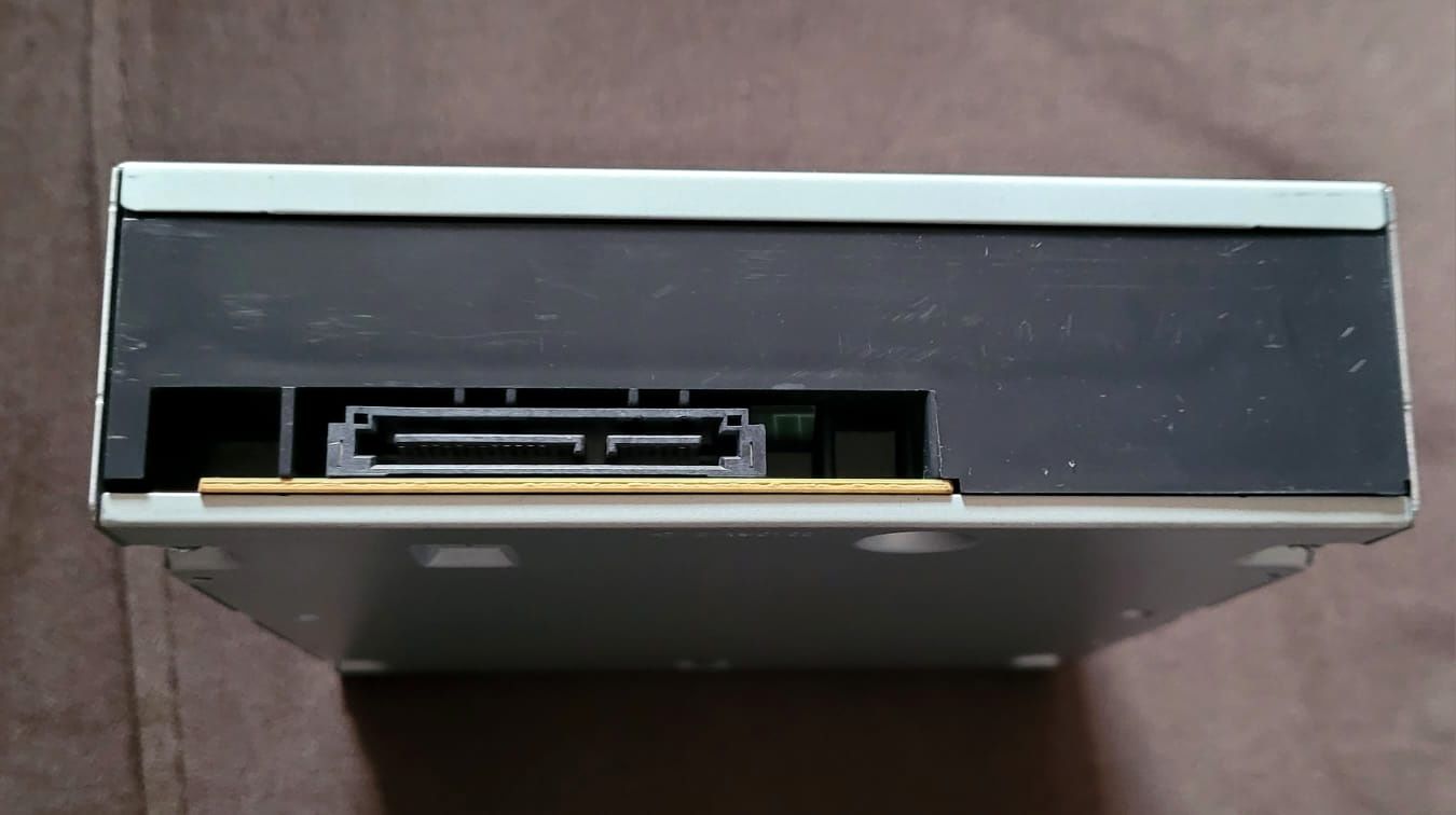 LG Multi DVD Writer, model GH24NSB0