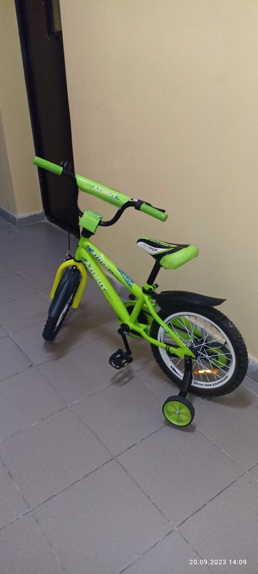 Срочно продам детский велосипед azimut 16 в отличном состоянии