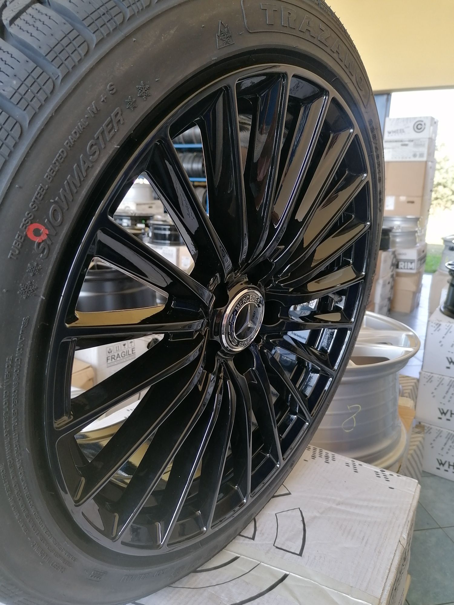 Koła zimowe Mercedes 17 cali A176 CLA118