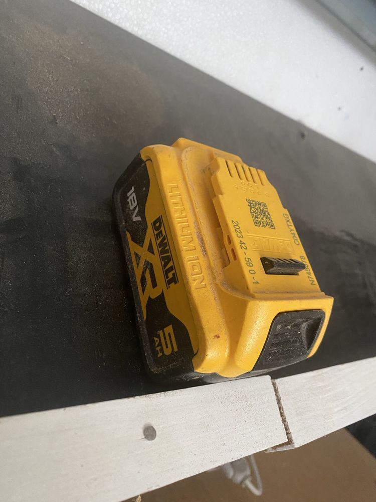 Dewalt zaglebiarka