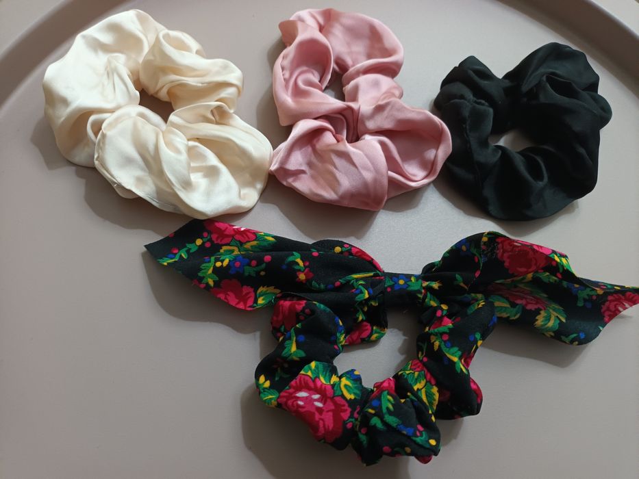 Zestaw 4 gumek scrunchies