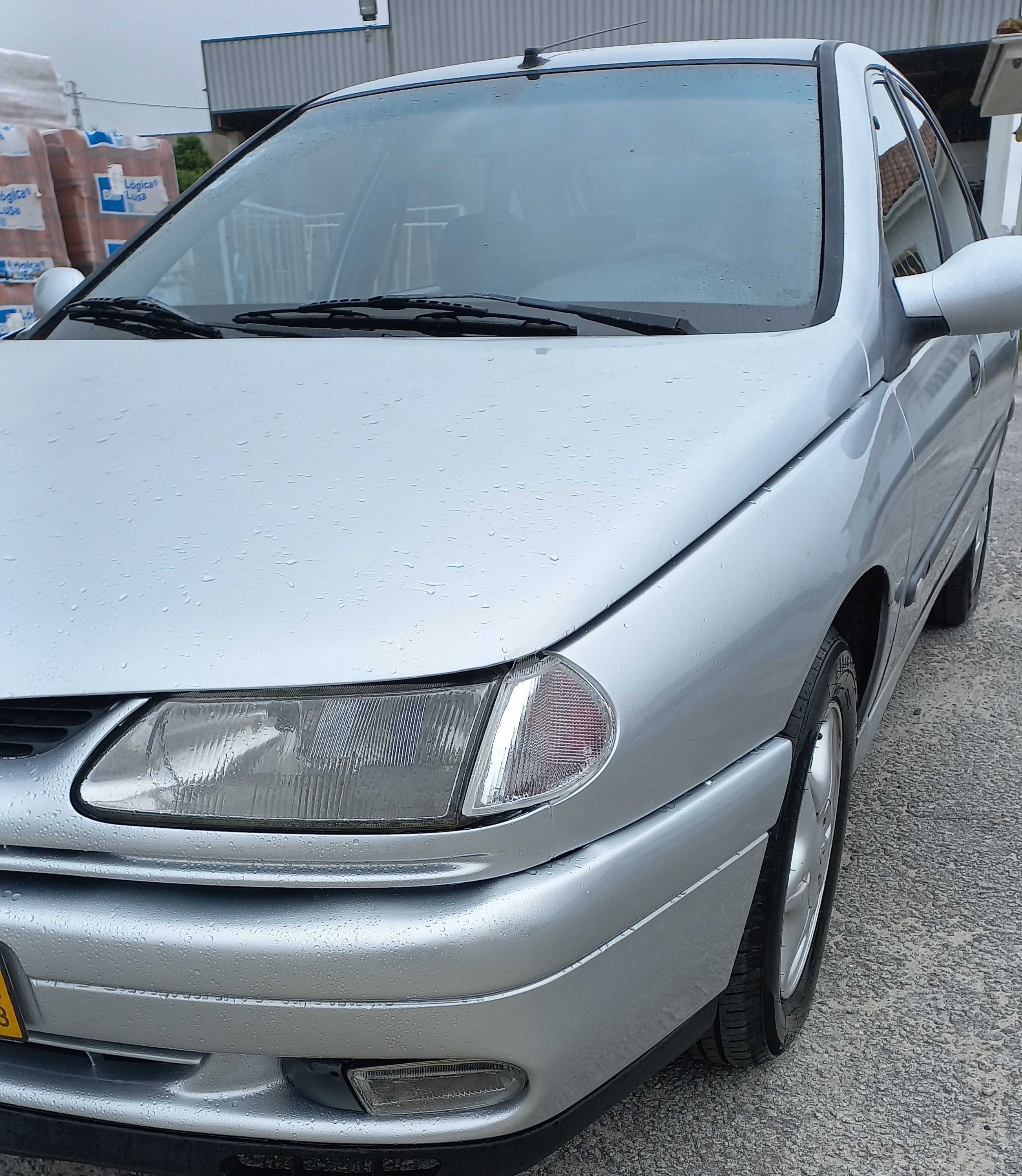 Renault Laguna 1.9 DTi