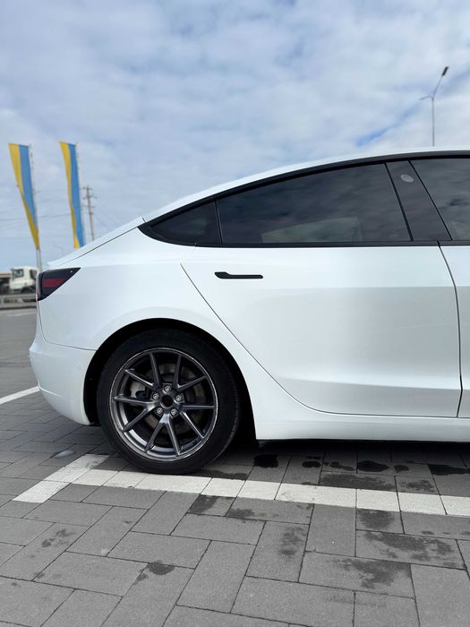 Tesla Model 3 Long Range Dual Motor AWD 2021 рік