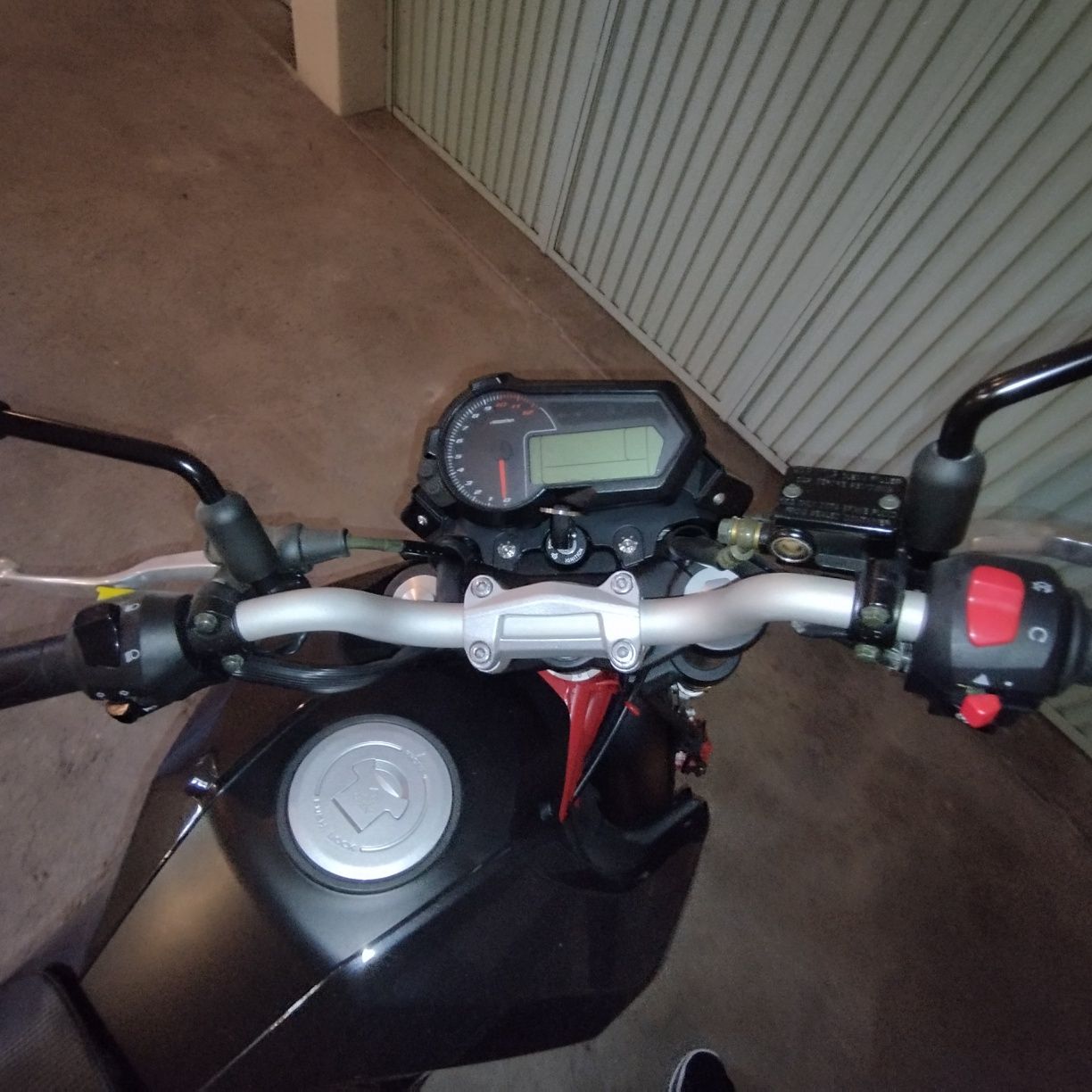 Moto 125 Benelli TNT