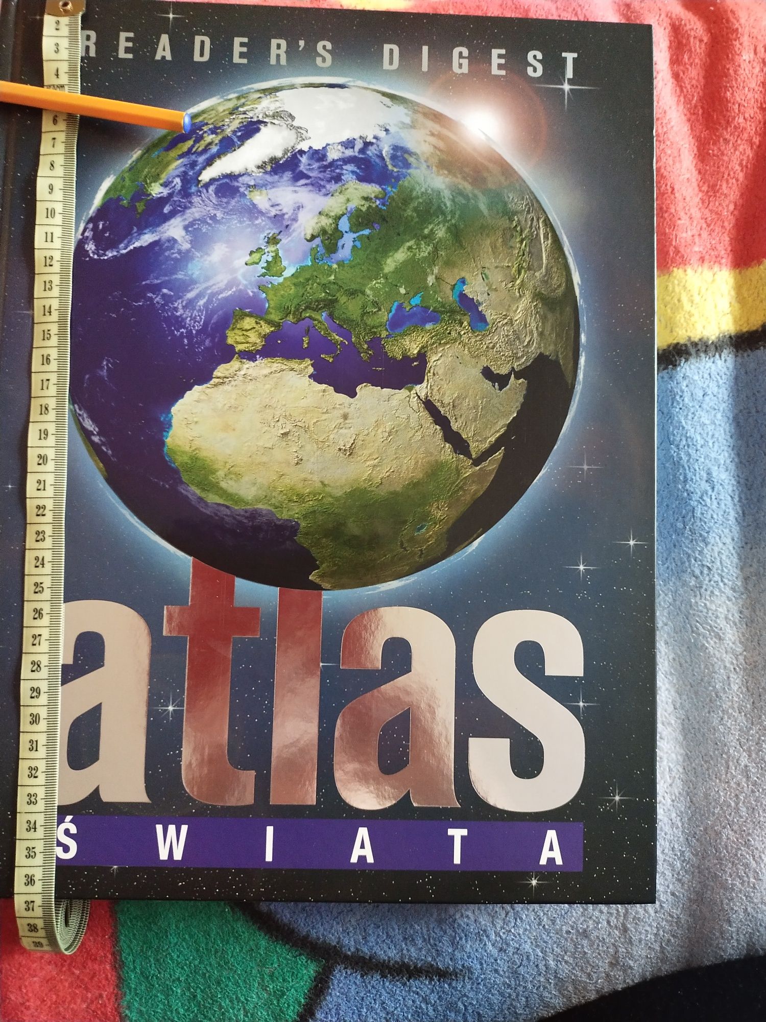 Atlas geograficzny świata 2006