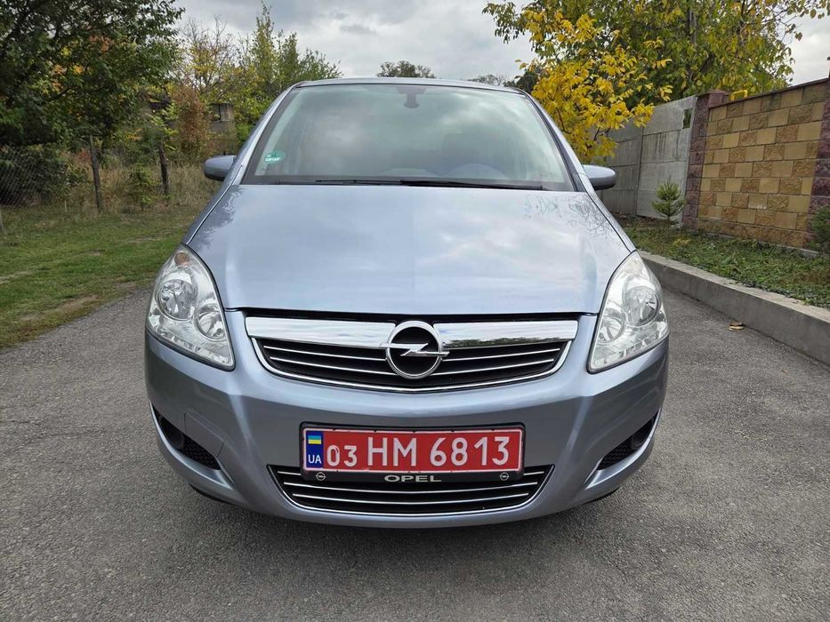 7- місний Opel Zafira в ідеальному стані. Не  битий, не фарбований.