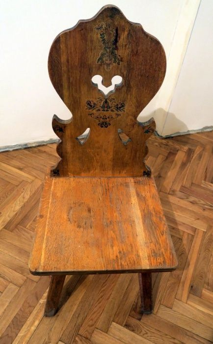 Krzesła / krzesło rustykalne / do renowacji / drewno / vintage / PRL