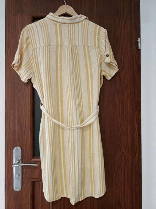 Lniana sukienka z dodatkiem wiskozy, letnia, w paski, z paskiem w tali