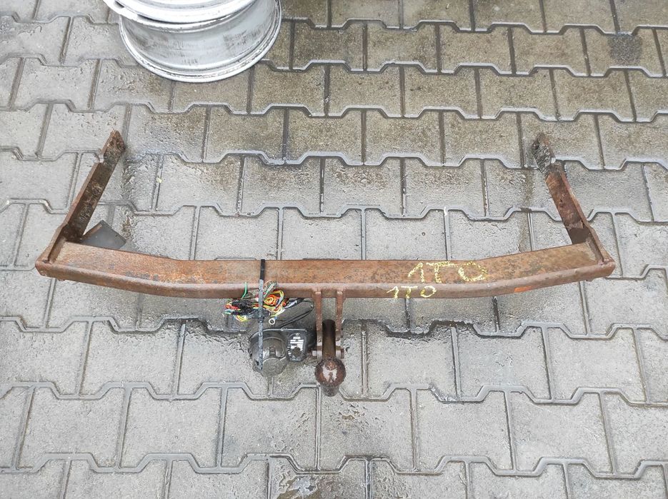 HAK HOLOWNICZY VW TOURAN ODKRĘCANY KOMPLETNY Z WIĄZKĄ I MODUŁEM WYSYŁKA !!!