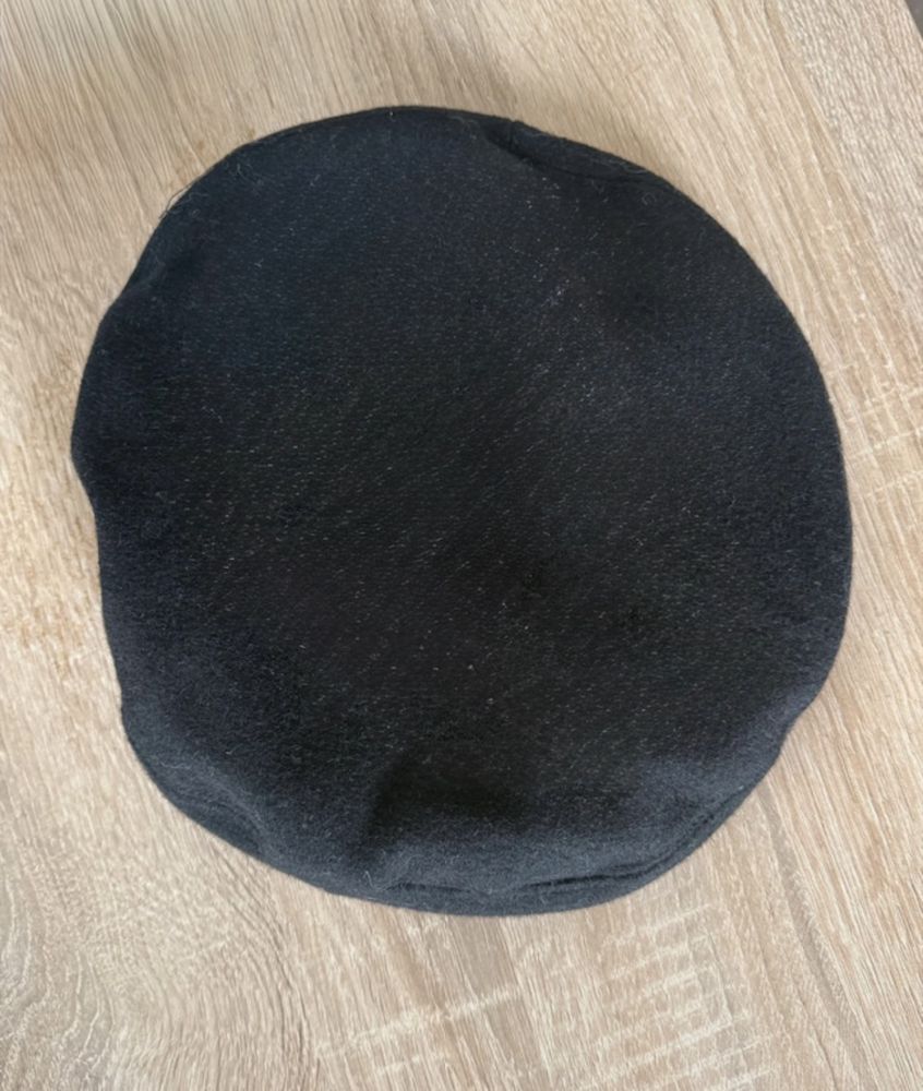 Sprzedam nowy Beret