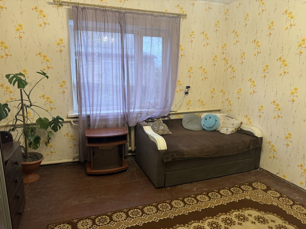 Здам частину будинку,50м.кв.одна велика кімната.Повністю облаштовано.