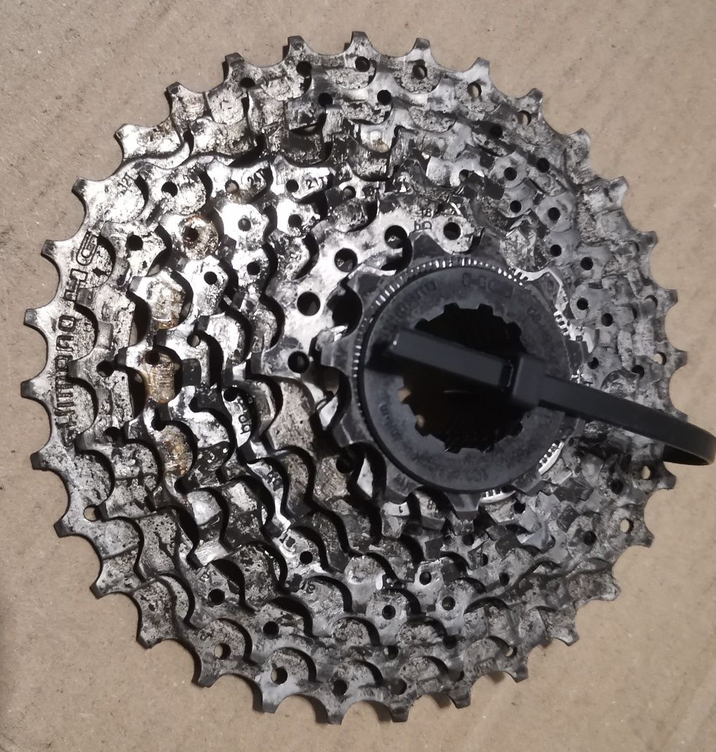 Kaseta 9 biegów SHIMANO CS-HG400 stopniowanie 11-32 ALIVIO / DEORE