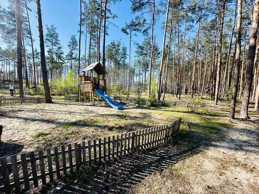 Таунхаус з ремонтом в котеджному містечку ЖК "Сонячний"