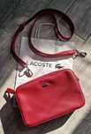 Ubrana 1 raz Piękna torebka Lacoste Square Crossover Bag bordowy