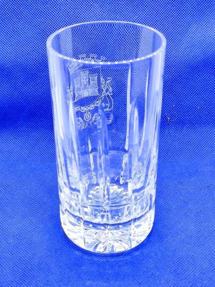 Copo de cristal com brasão de Santarém