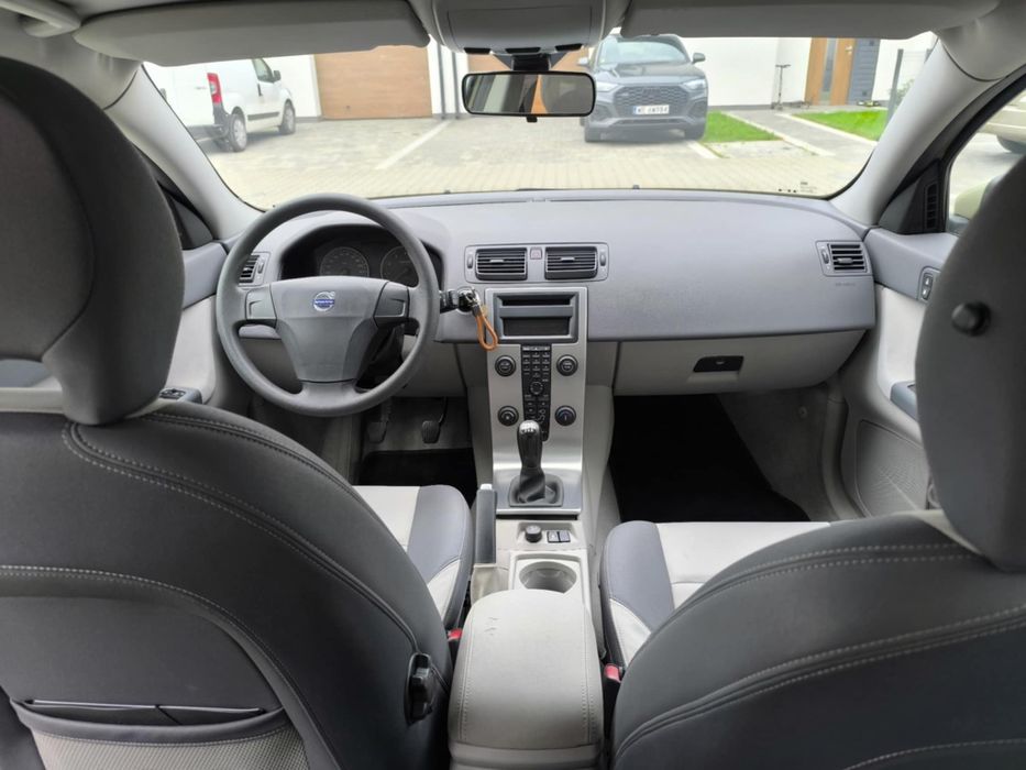 Samochód osobowy Volvo V50