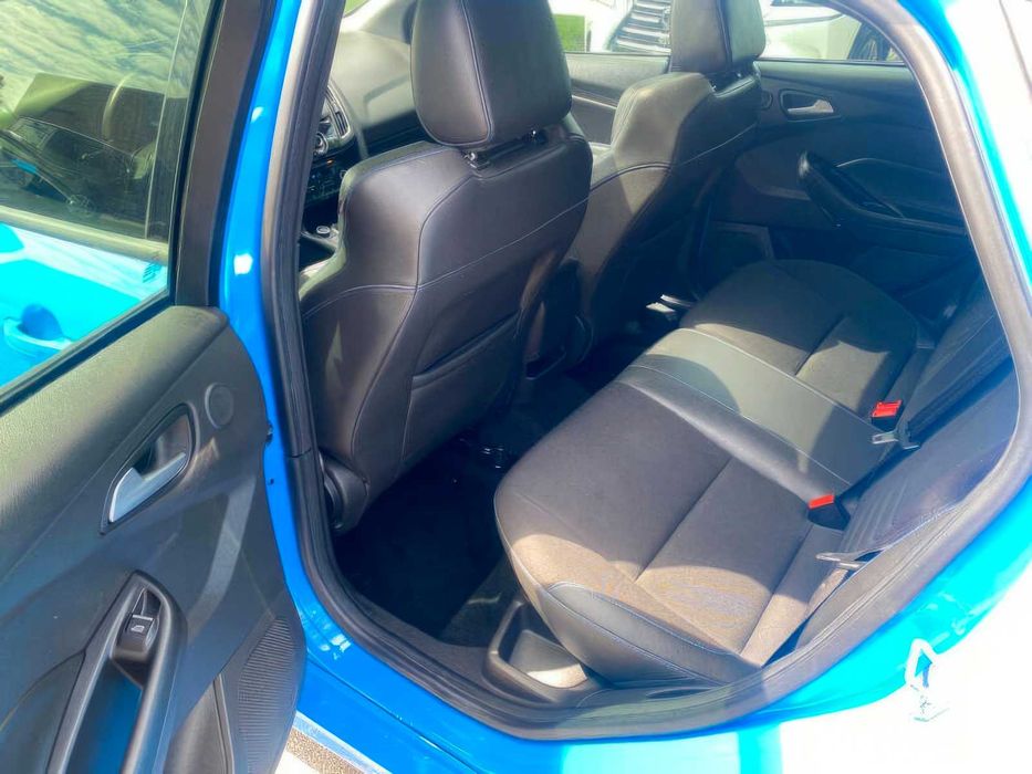 Ford Focus RS      2017