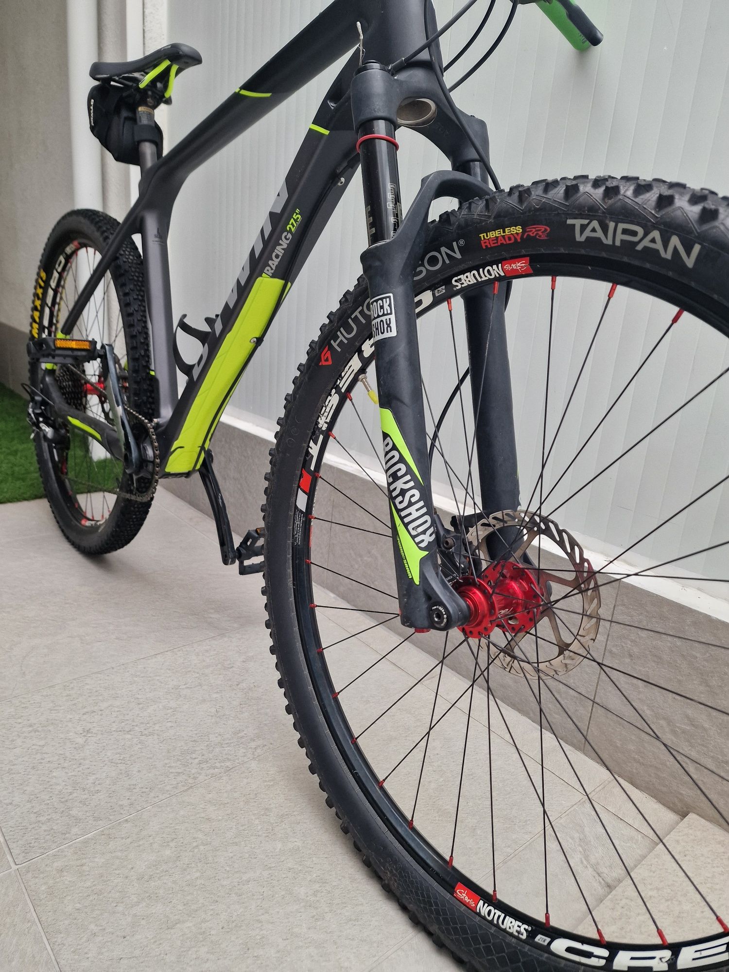 Bicicleta btt em carbono