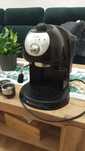 Ekspres kolbowy DeLonghi EC 200CD.B