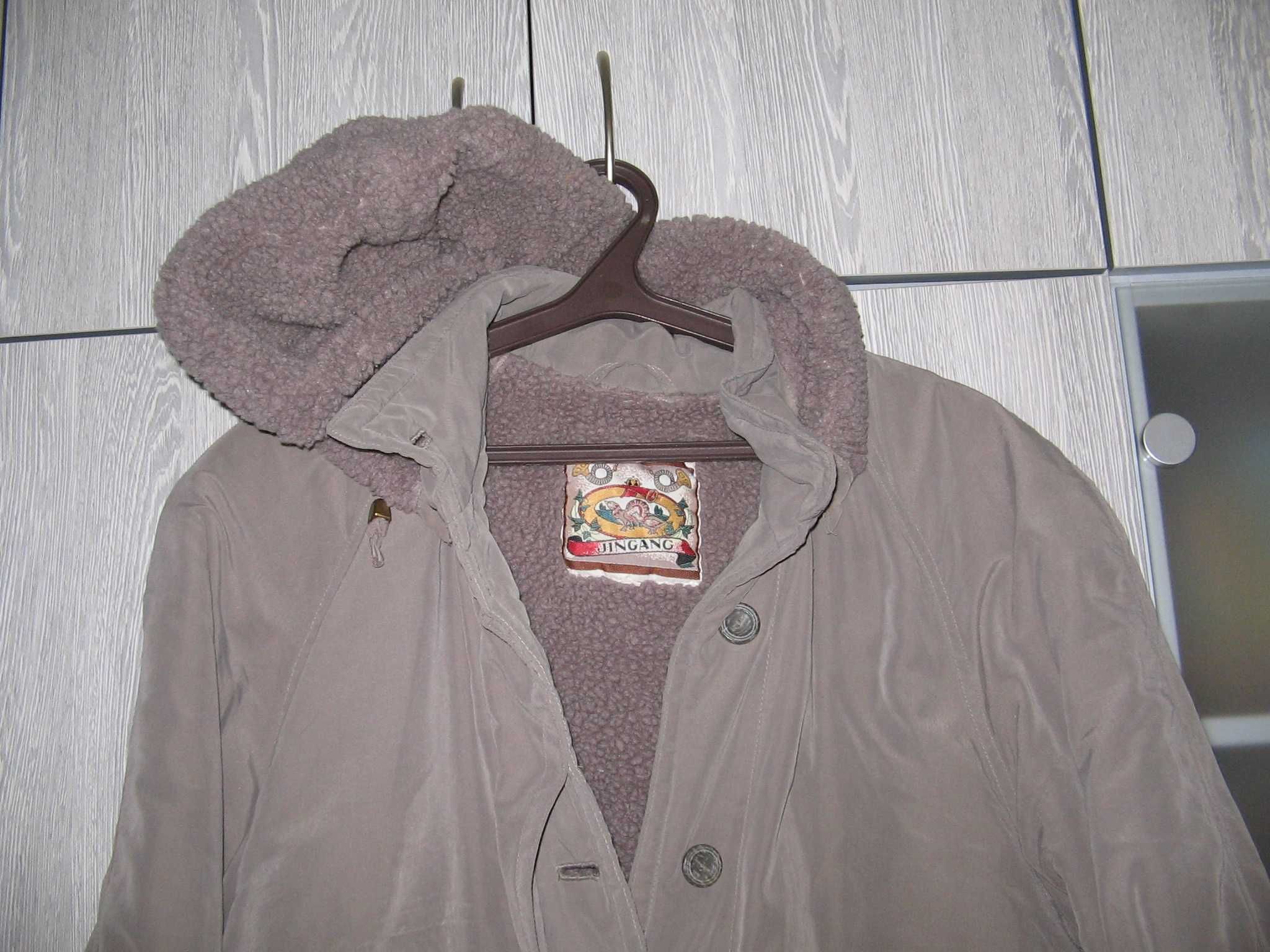 Пальто серое  на цигейке фирма Jingang