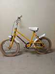 Bicicleta de criança.v