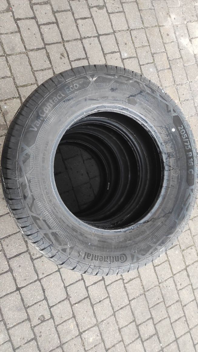 Opony Continental Van Contact Eco 205/75R16C