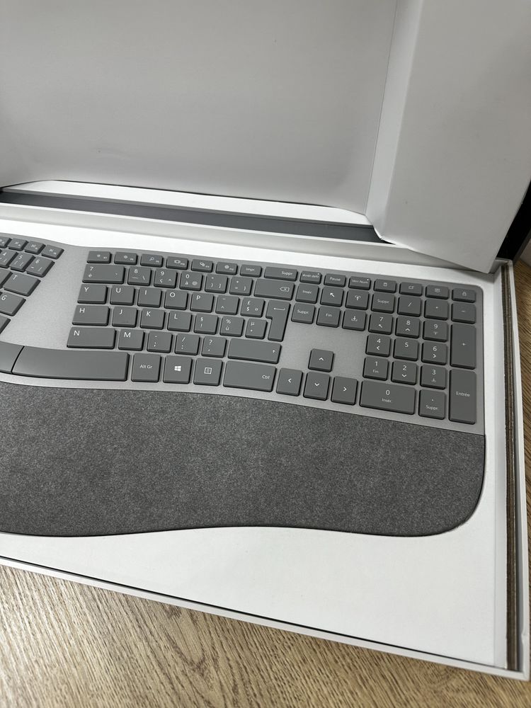 Клавіатура Microsoft Surface Ergonomic Keyboard