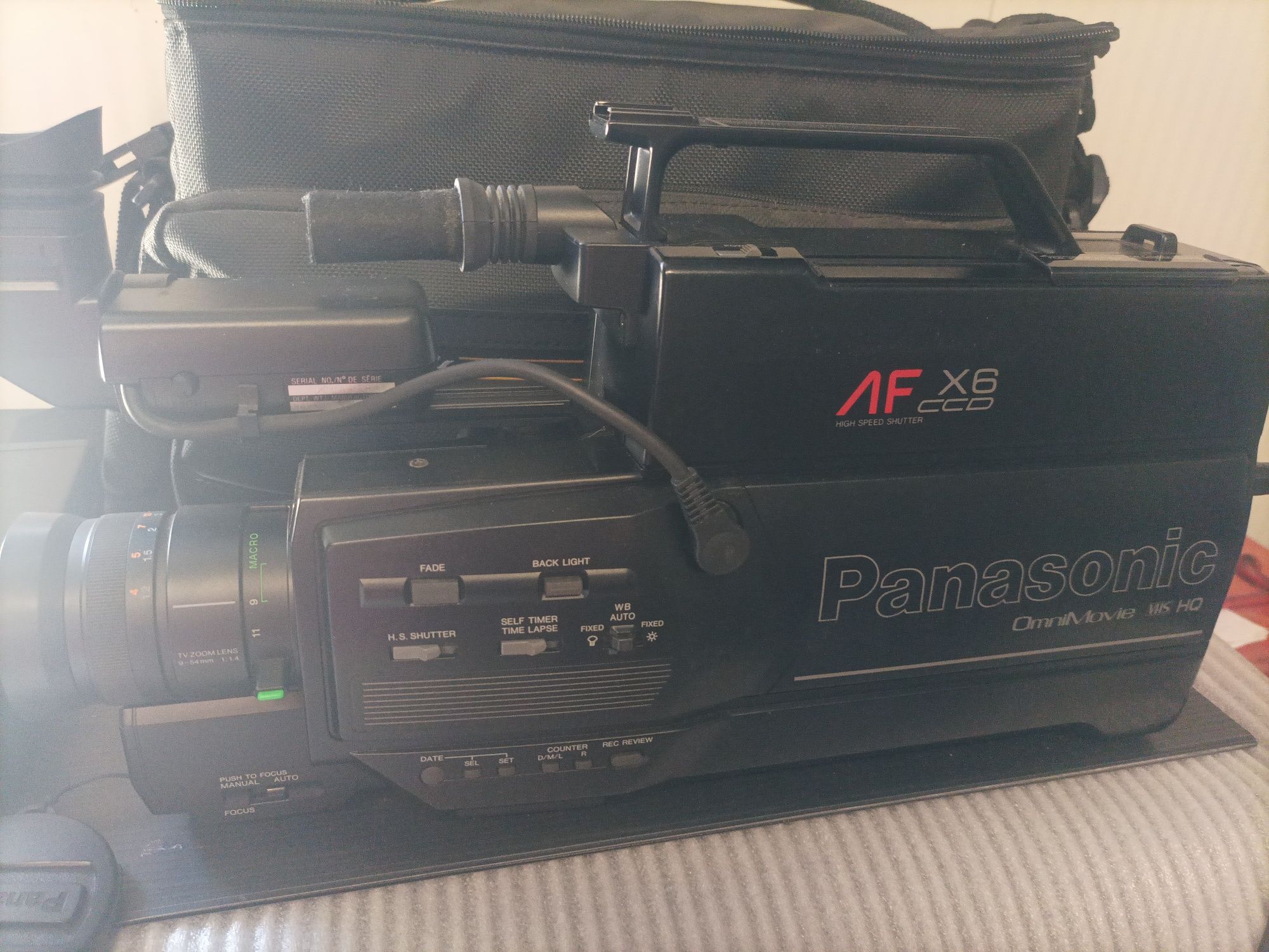 Panasonic Autofocus Omnimovie VHS AF X6 CCD