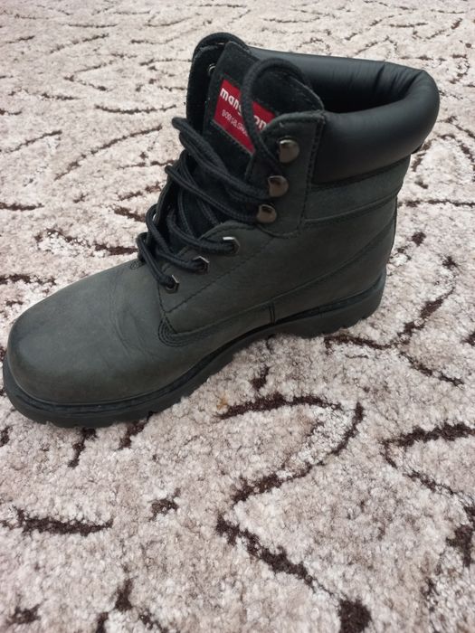 Чоботи 39 розмір